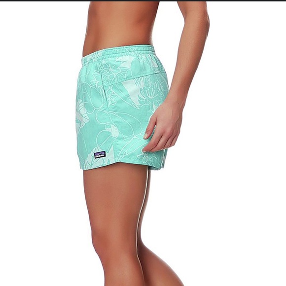 Patagonia Teal and Beige Baggies XS - Picture 2 of 6